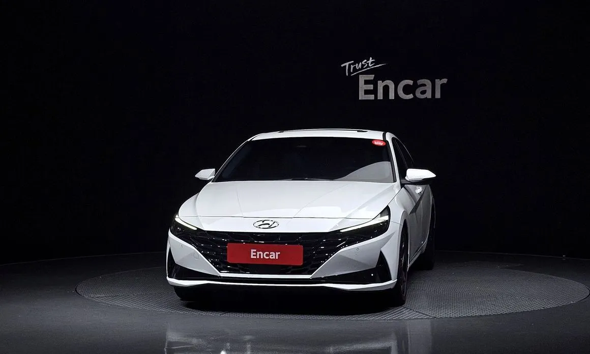 Hyundai AVANTE — фото 2