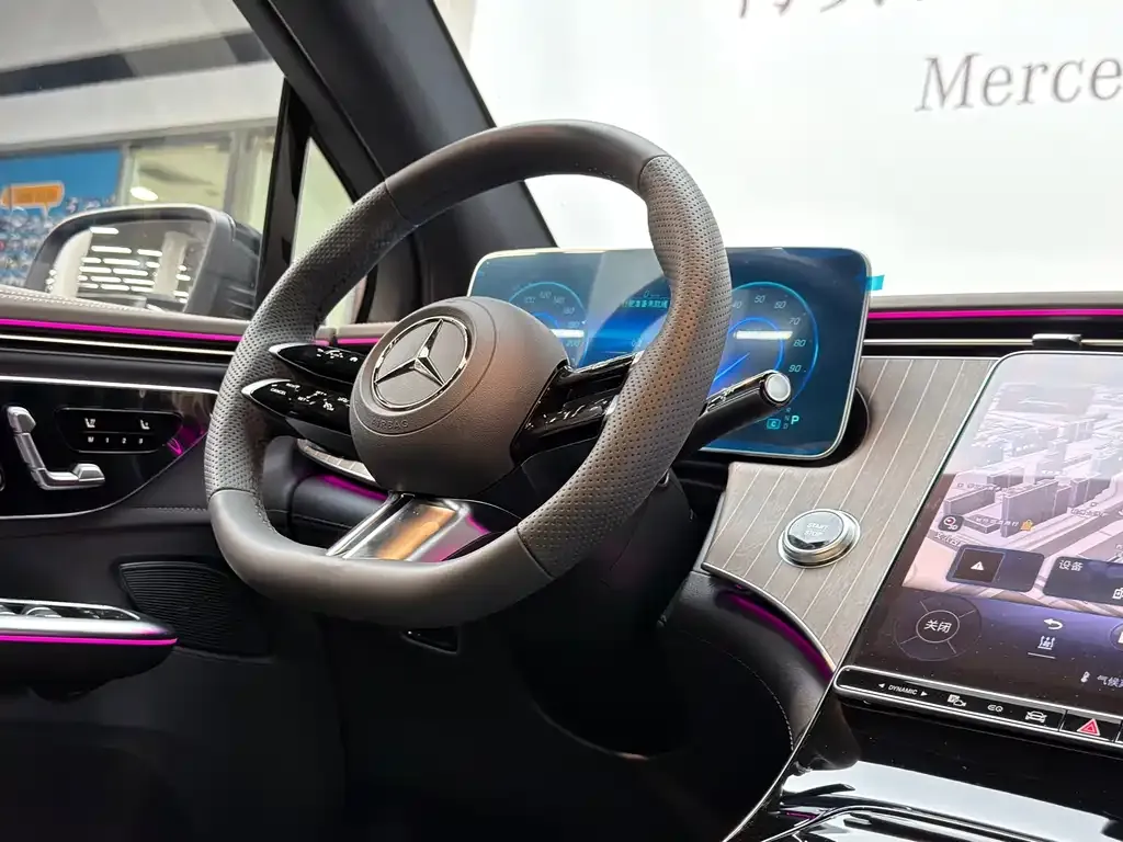 Mercedes-Benz EQE SUV — фото 3