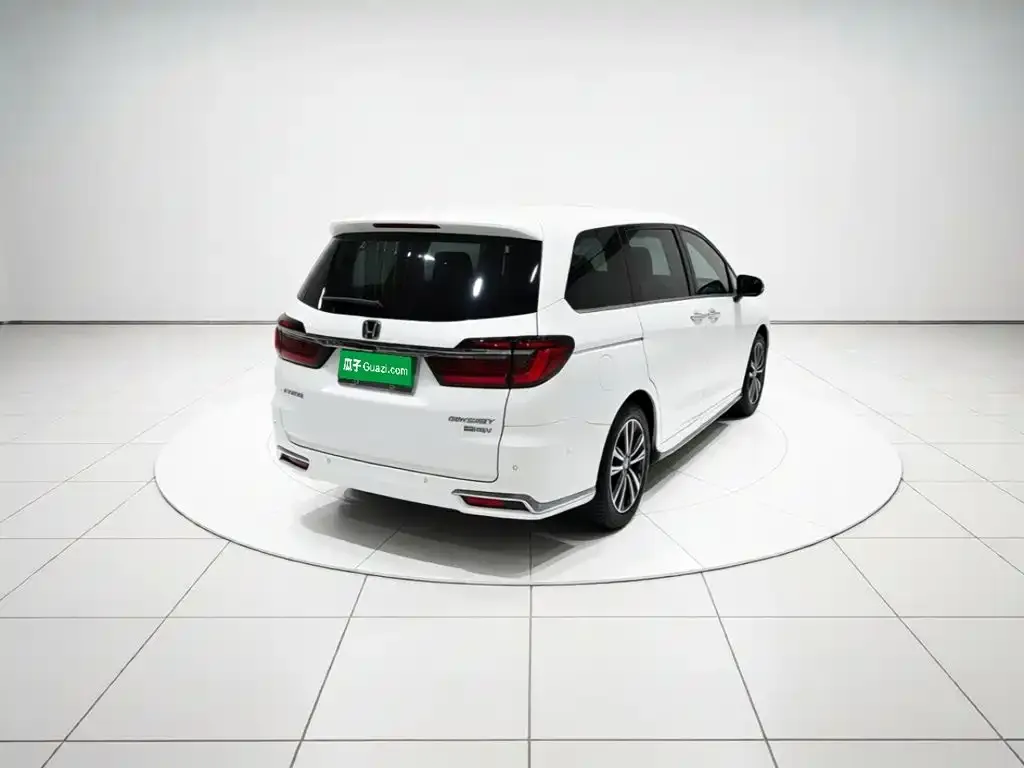 Honda Odyssey — фото 2