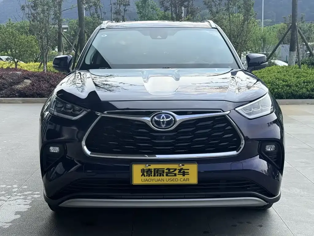 Toyota Highlander — фото 2