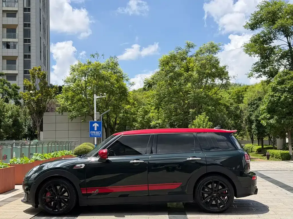 MINI Clubman JCW — фото 8
