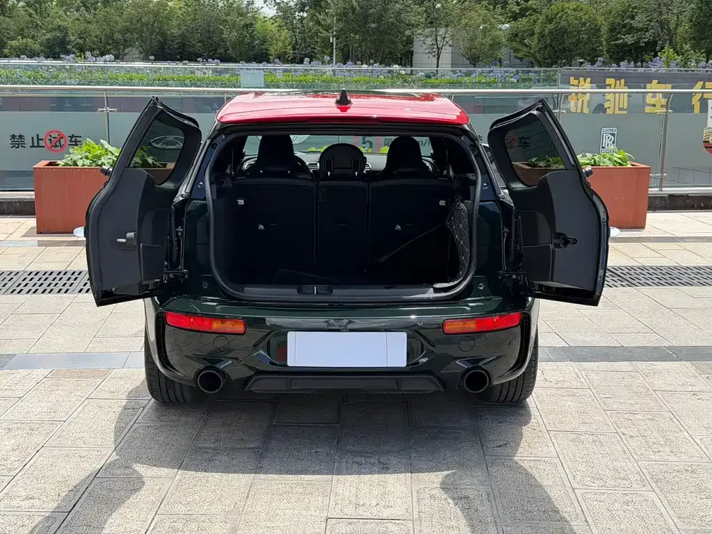 MINI Clubman JCW — фото 6
