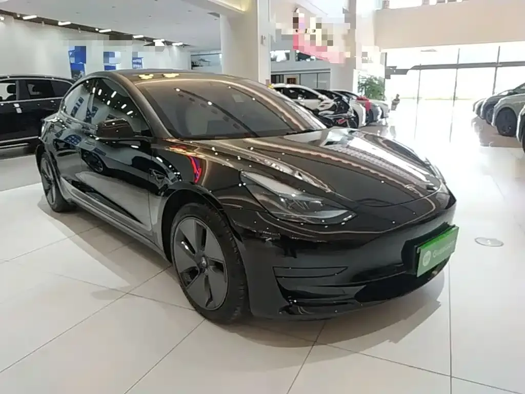 Tesla Model 3 — фото 2