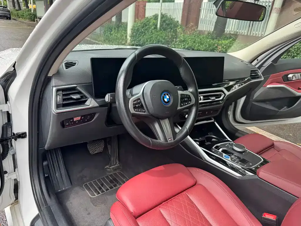 BMW i3 — фото 8