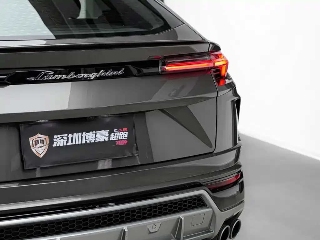Lamborghini Urus — фото 7