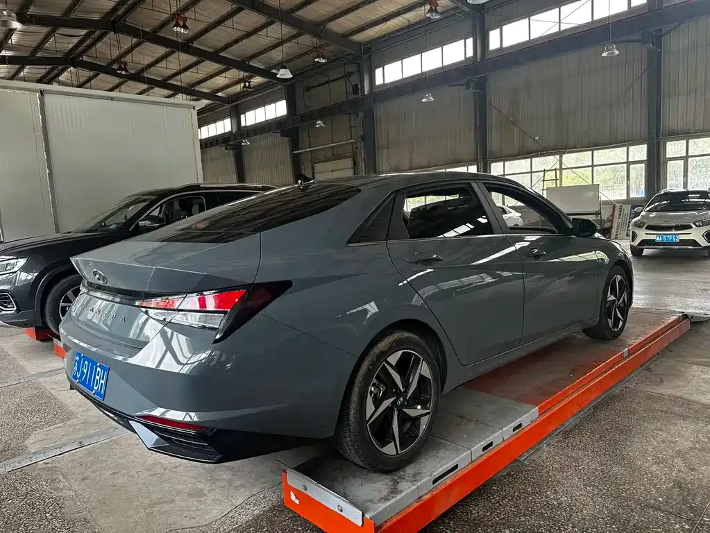 Hyundai Elantra 2023 из CN, фото 4
