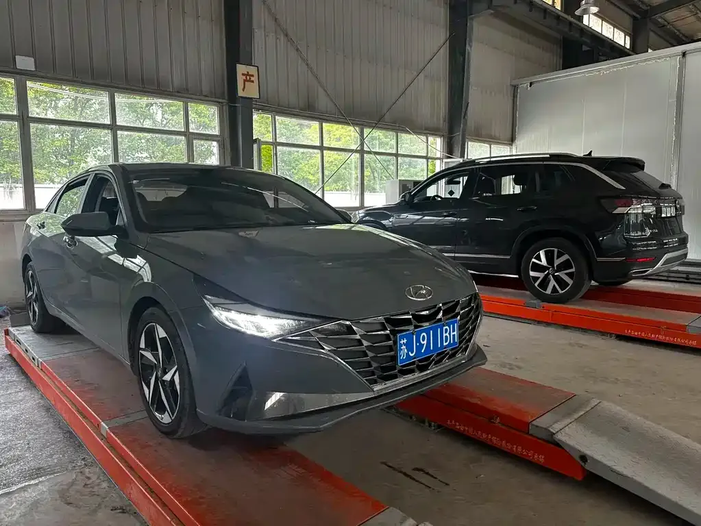 Hyundai Elantra 2023 из CN, фото 9