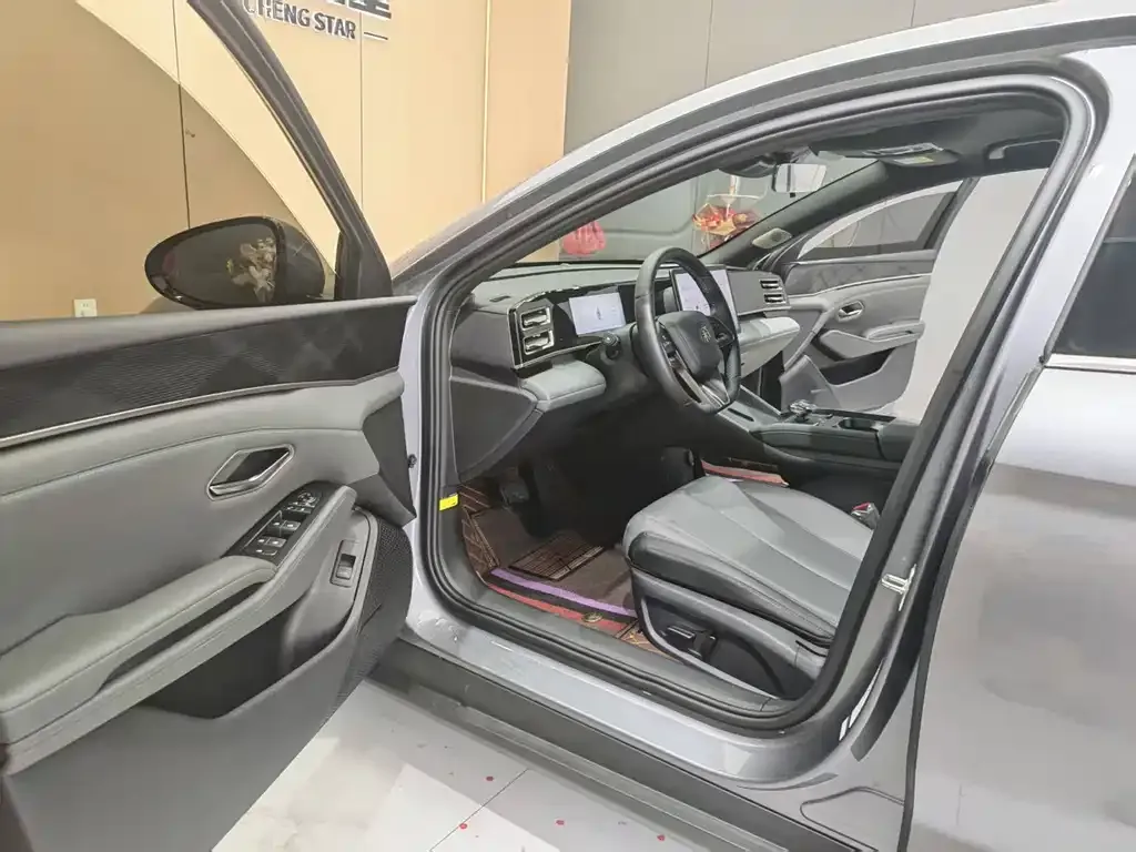 BYD Qin L — фото 2