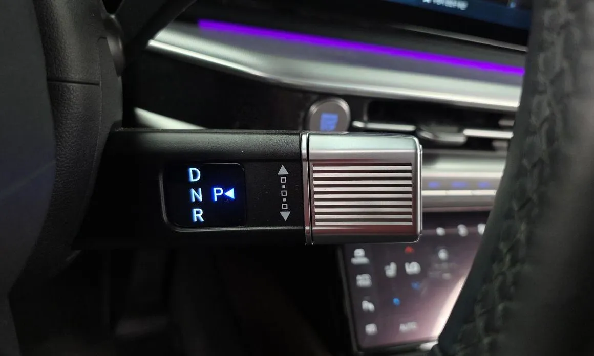 Hyundai Grandeur 2023 из KR, фото 7