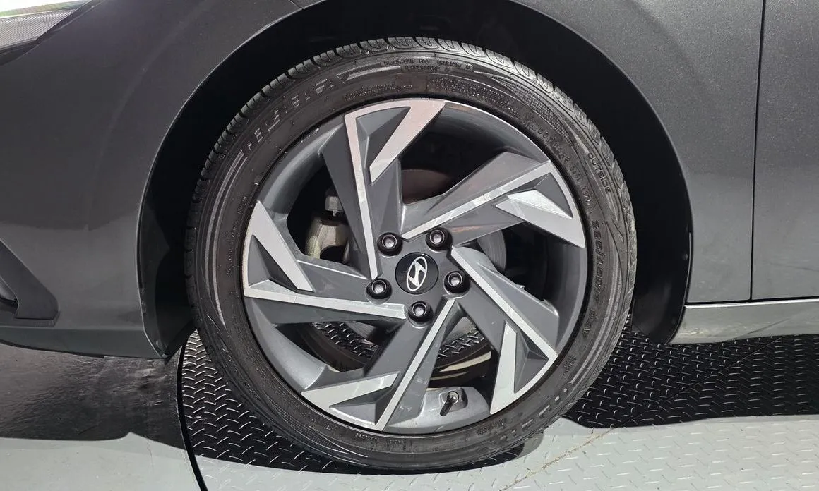 Hyundai AVANTE — фото 10
