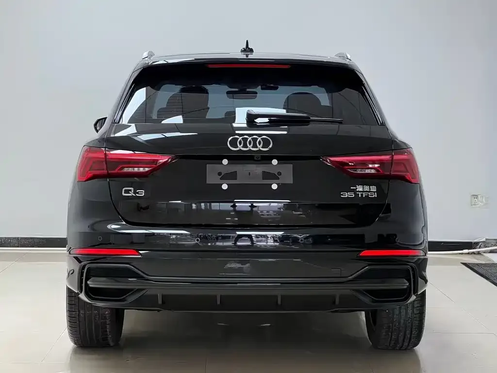 Audi Q3 — фото 3