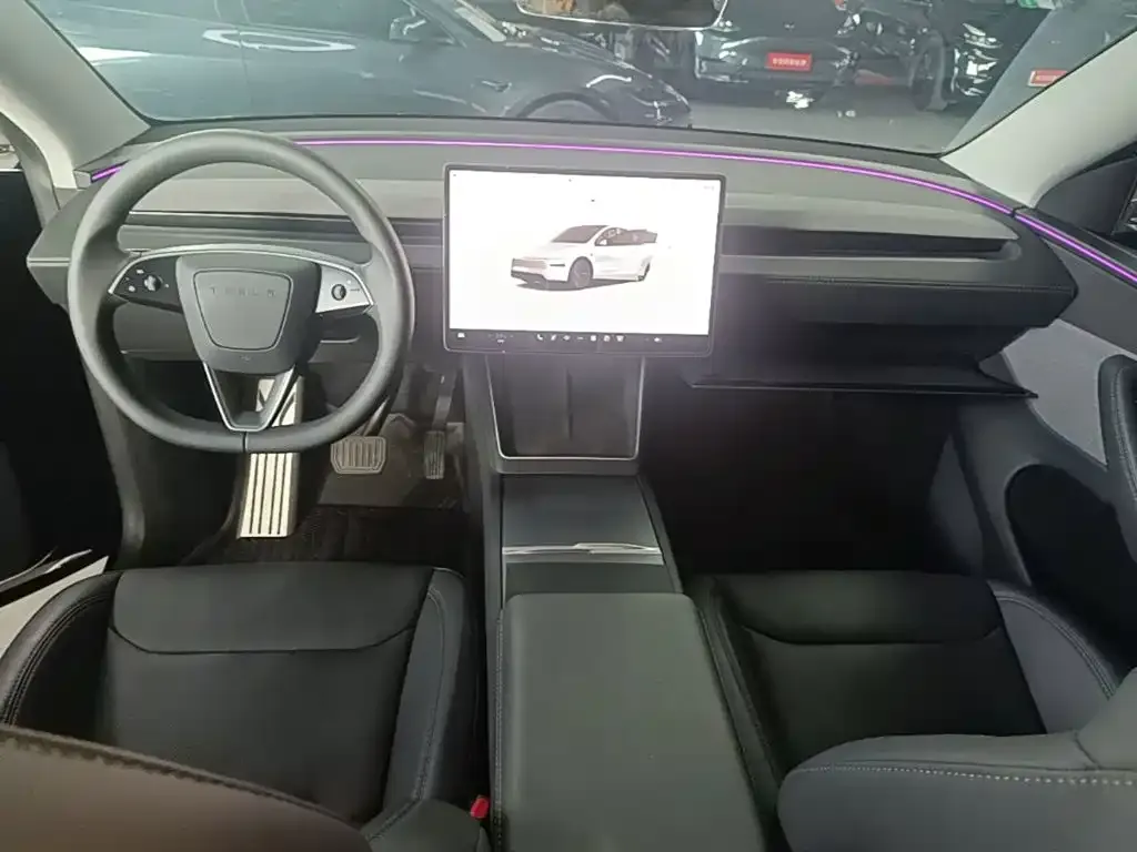 Tesla Model Y — фото 5