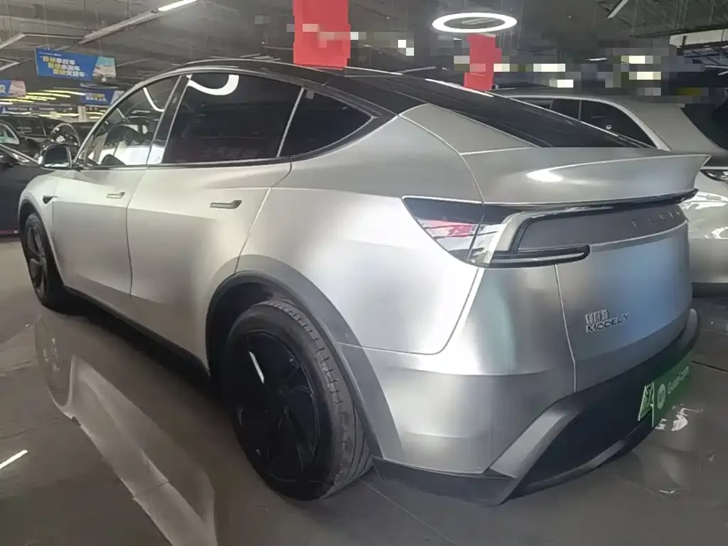 Tesla Model Y — фото 4