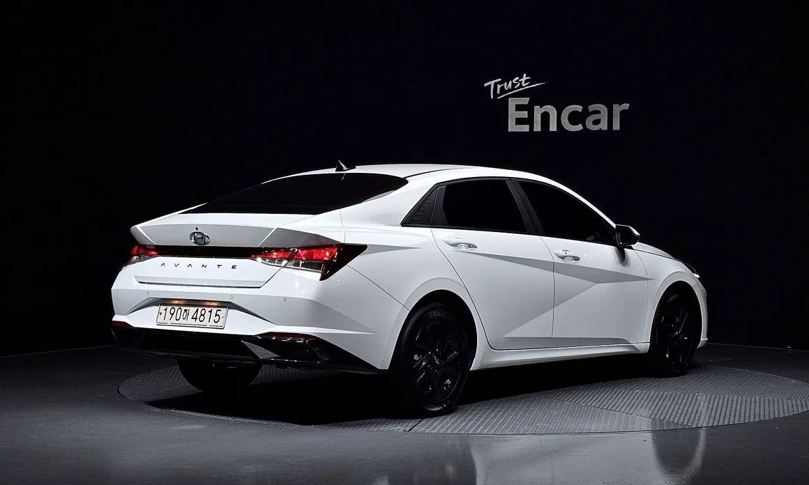 Hyundai AVANTE — фото 5