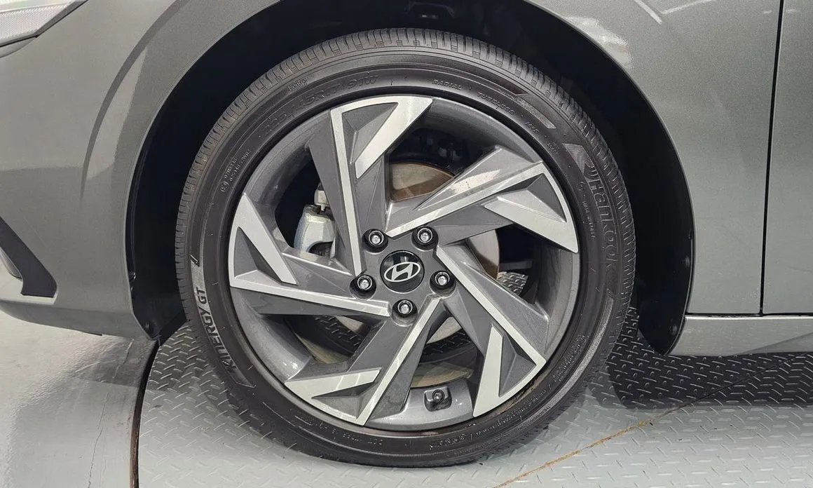 Hyundai AVANTE — фото 9
