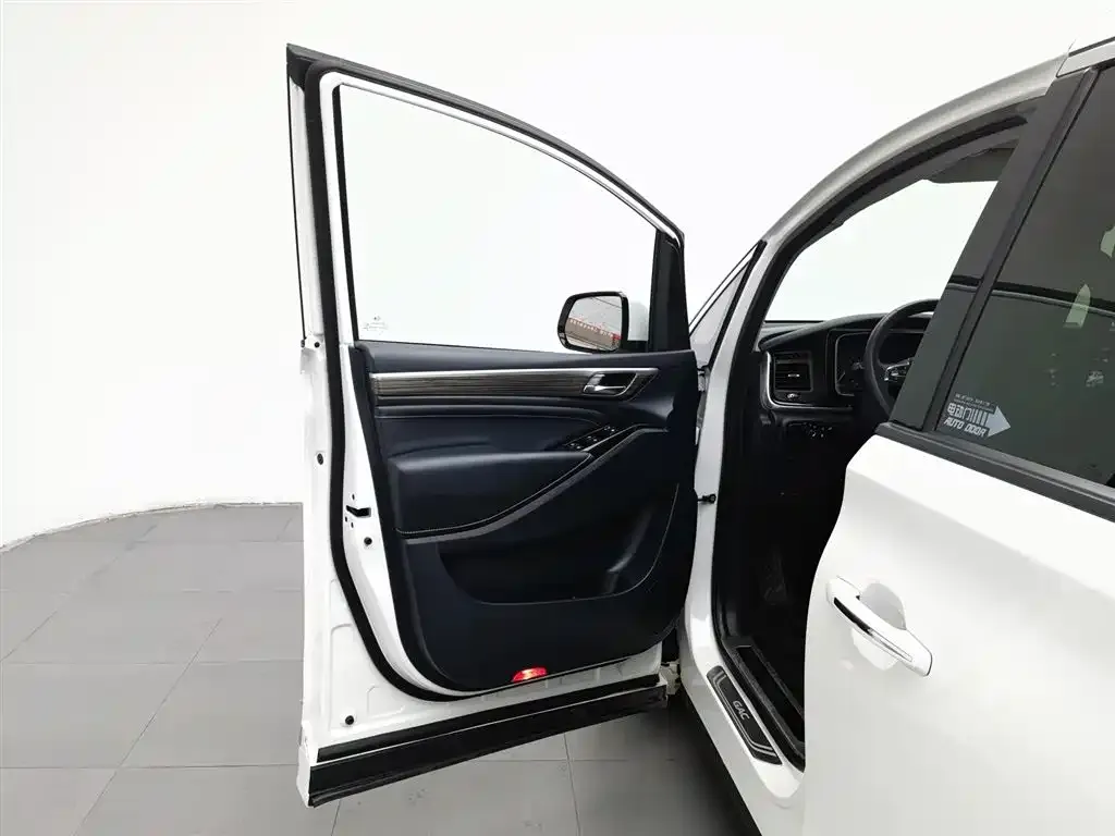 GAC Motor Trumpchi M8 — фото 4