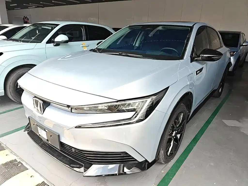 Honda e:NP2 — фото 1