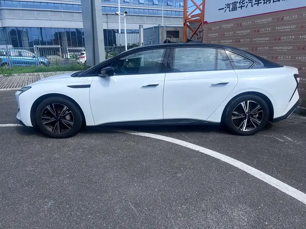 Hongqi EH7 2024 из CN, фото 10
