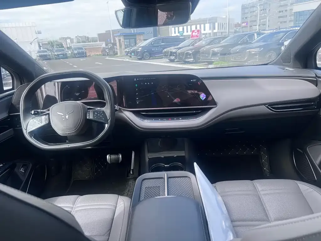 Hongqi EH7 2024 из CN, фото 4