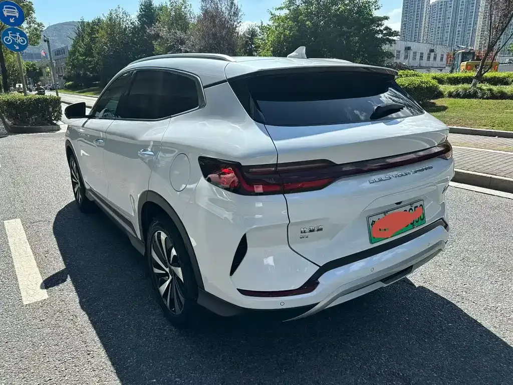 BYD PLUS New Energy — фото 8