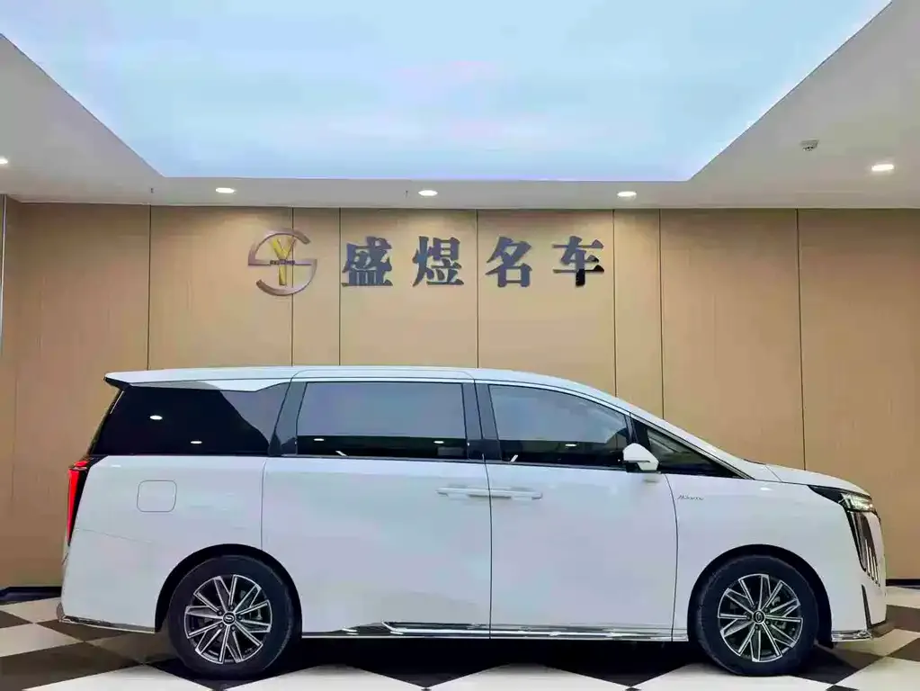 GAC Motor Trumpchi M8 — фото 2