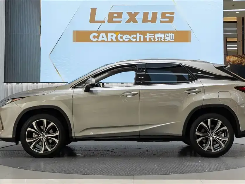 Lexus RX — фото 6