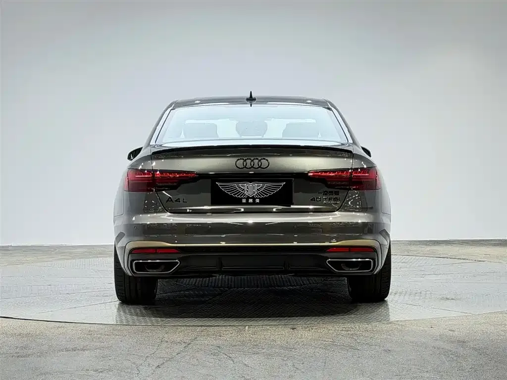 Audi A4L — фото 3