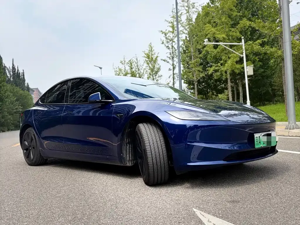 Tesla Model 3 — фото 5