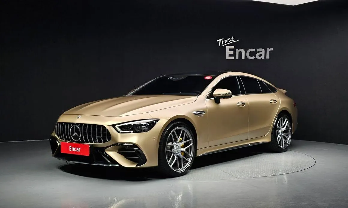 Mercedes-Benz AMG GT — фото 1