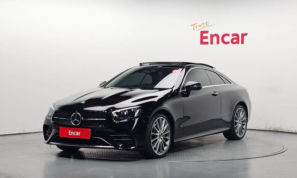Mercedes-Benz E-Class — фото 1