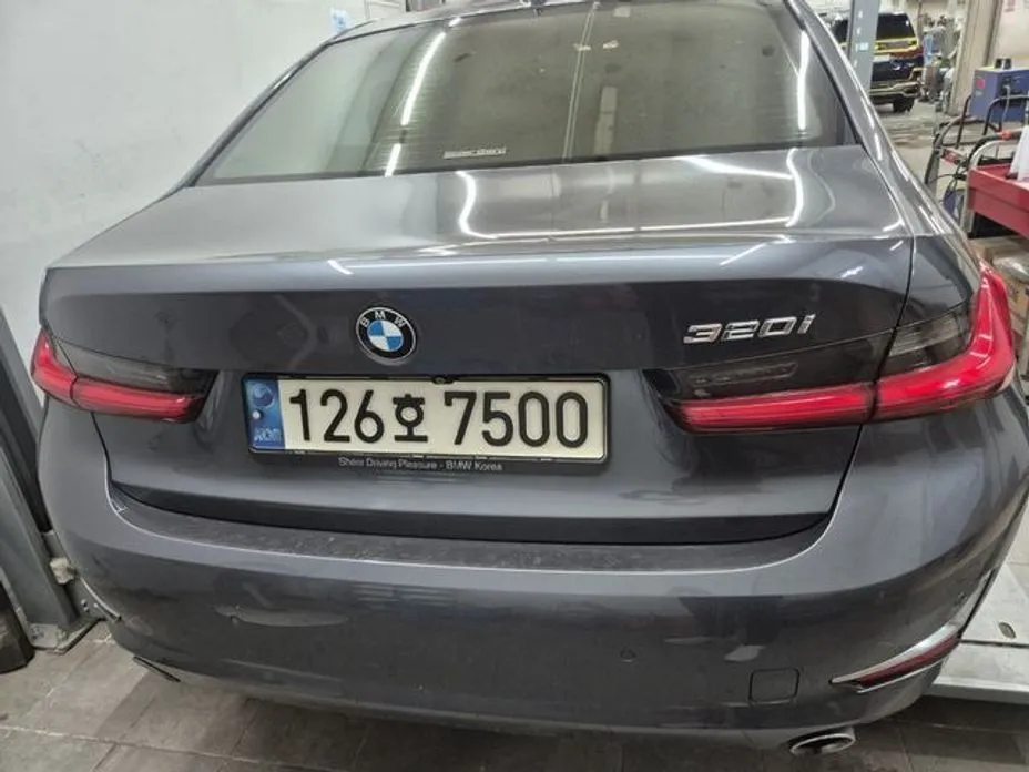 BMW 3-Series 2021 из KR, фото 3