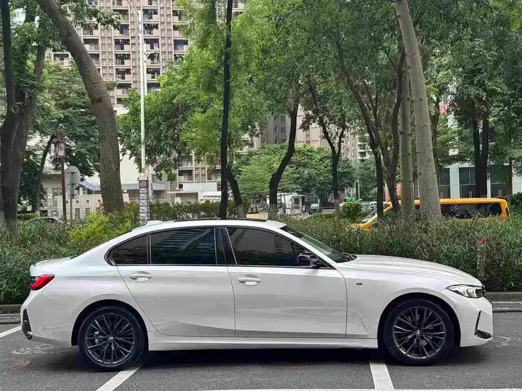 BMW 3 Series — фото 7