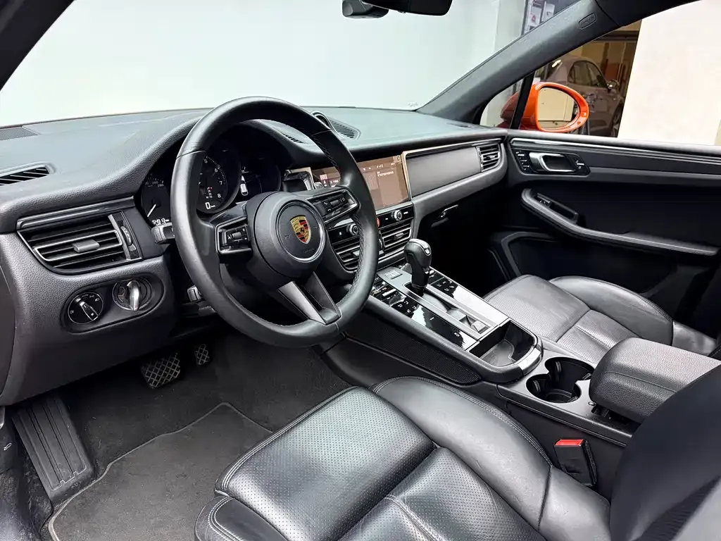Porsche Macan — фото 4