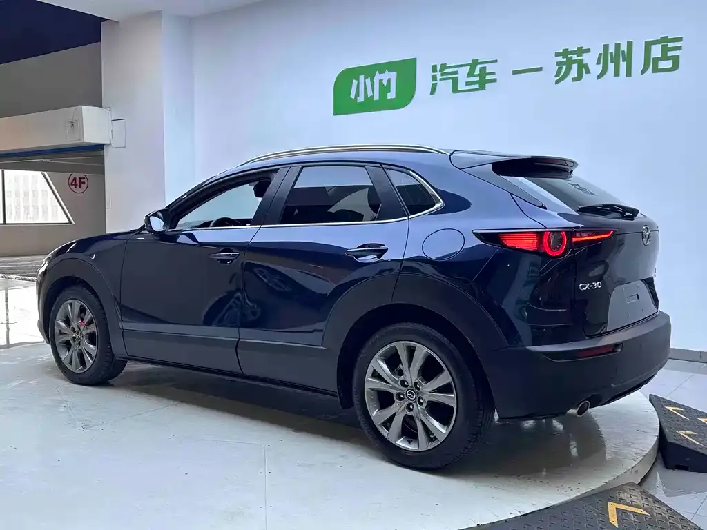 Mazda CX-30 — фото 10