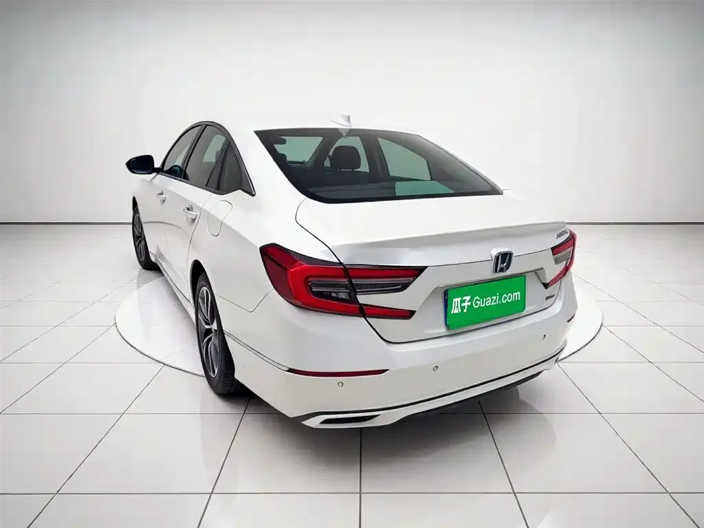 Honda Accord — фото 2