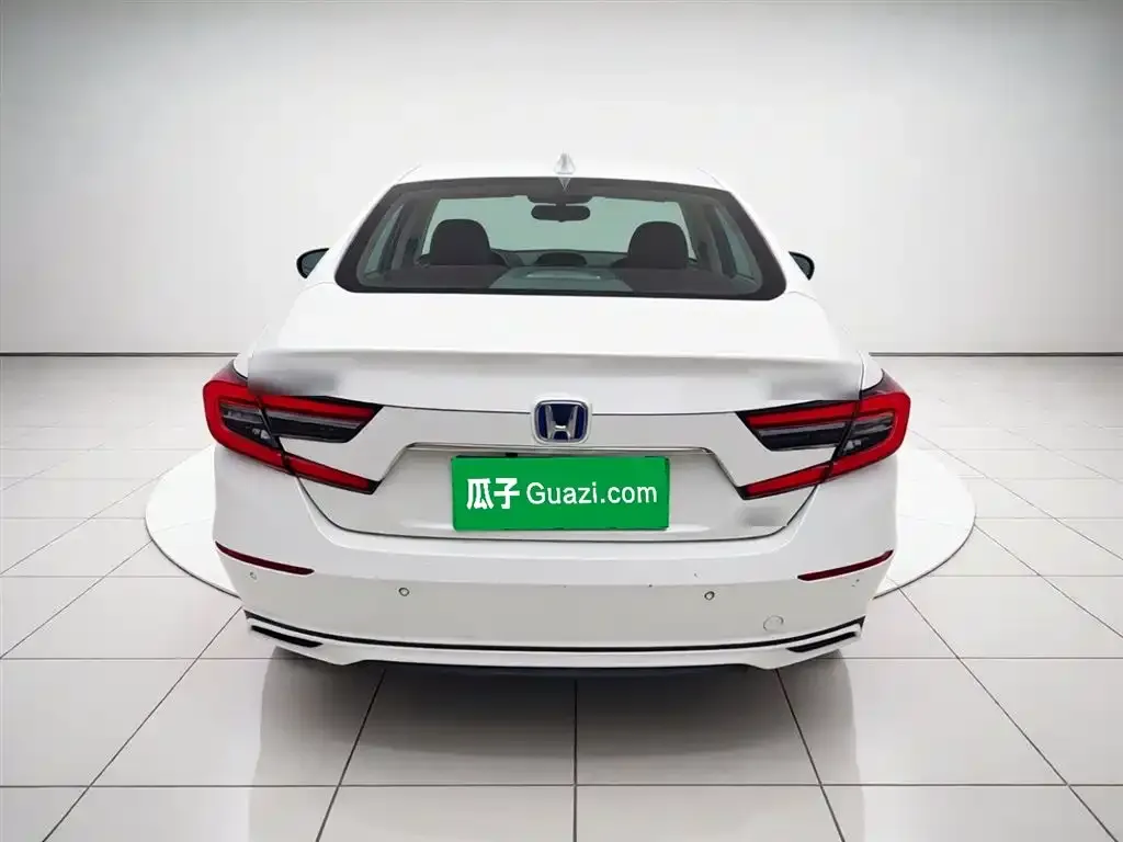 Honda Accord — фото 7