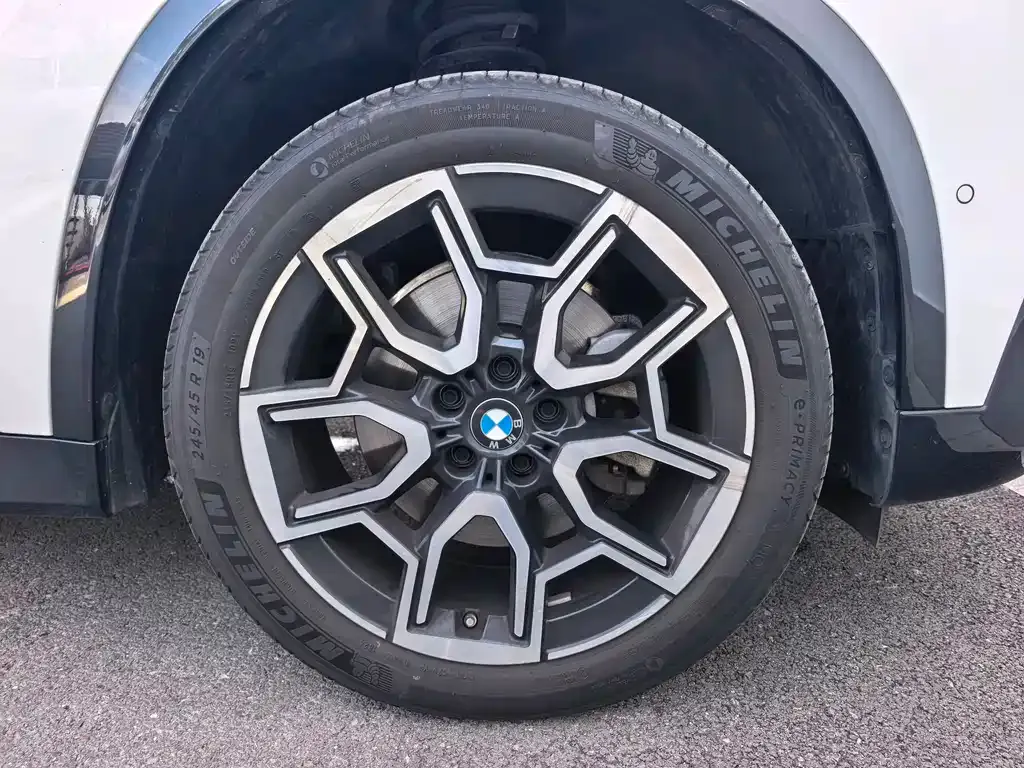 BMW X1 — фото 3