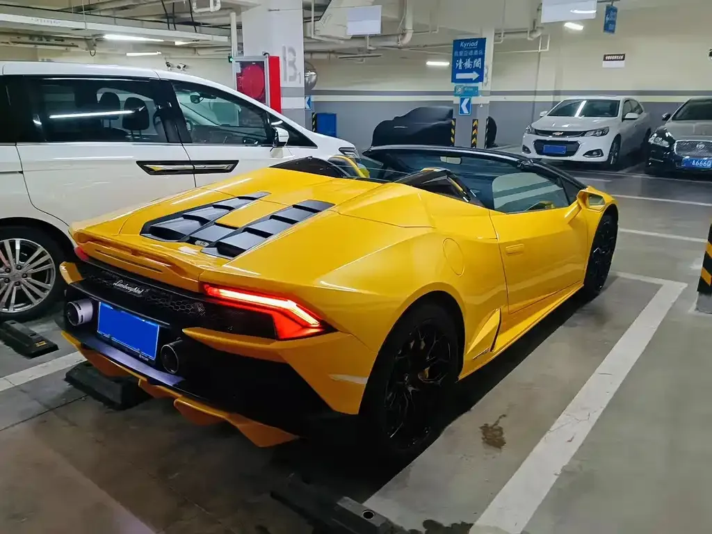 Lamborghini Huracan — фото 7