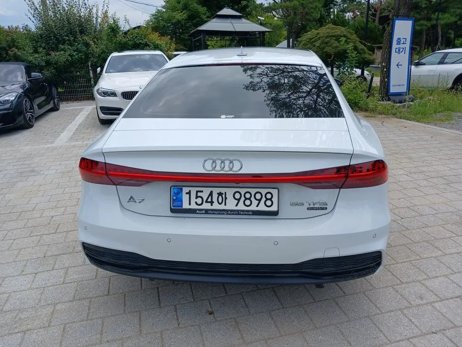 Audi A7 — фото 7