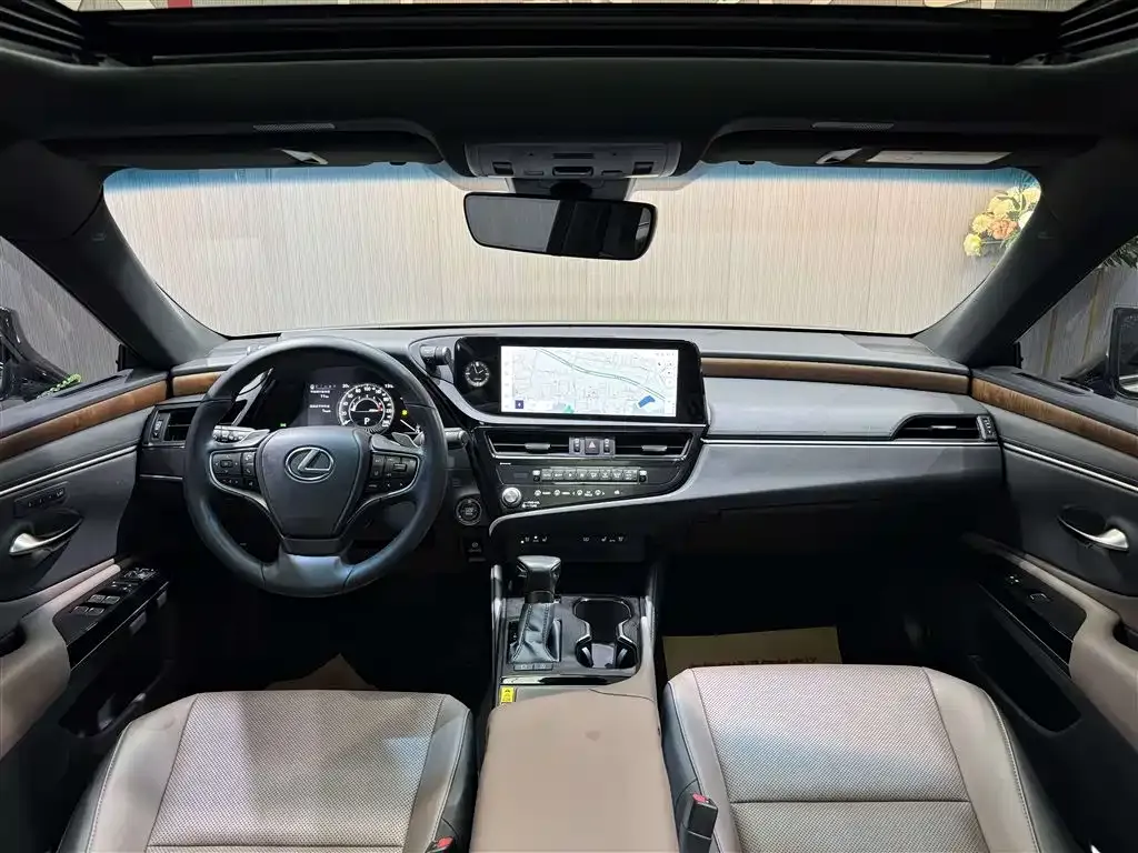 Lexus ES 2024 из CN, фото 2