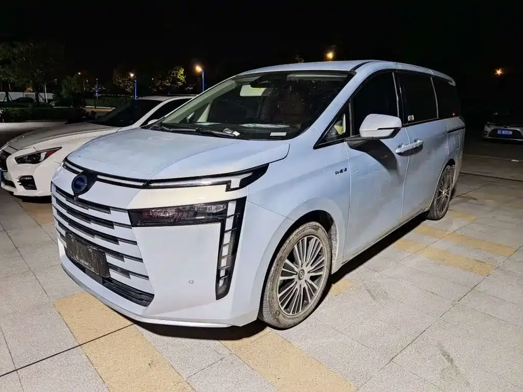 GAC Motor 传祺E8 PHEV — фото 1