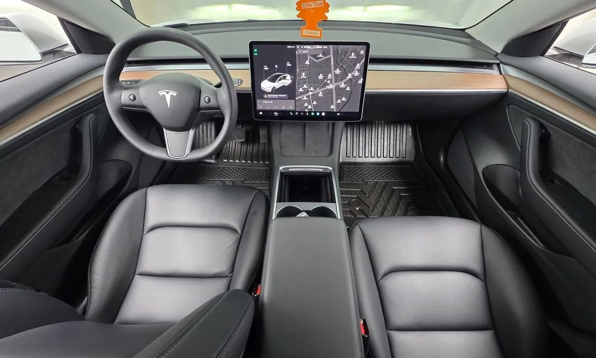 Tesla Model 3 — фото 5