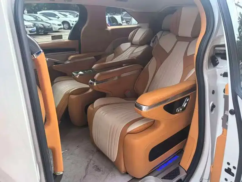 Toyota Sienna 2024 из CN, фото 3
