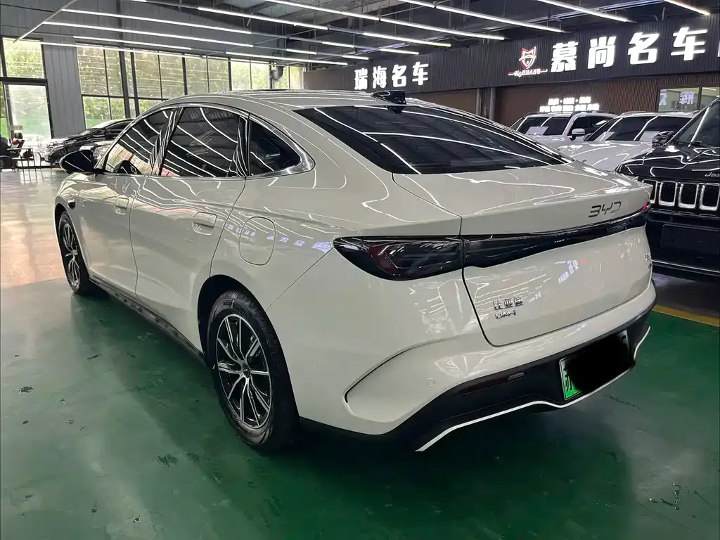 BYD Seal 06 — фото 10