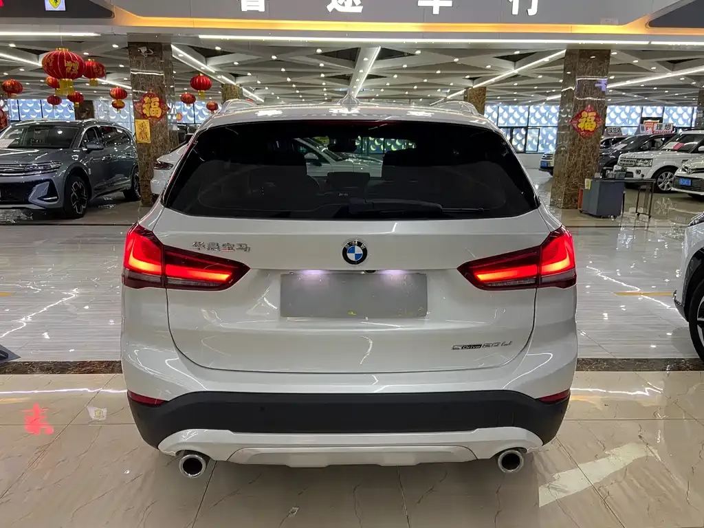 BMW X1 — фото 2