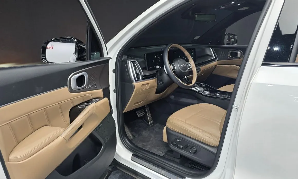 Kia Sorento — фото 7