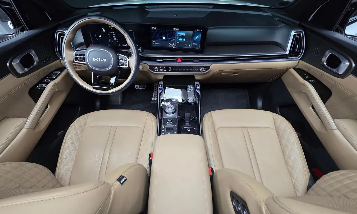 Kia Sorento — фото 9