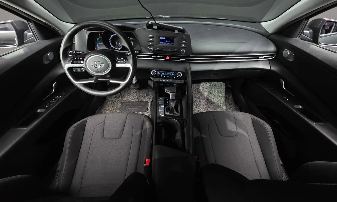 Hyundai AVANTE 2021 из KR, фото 5