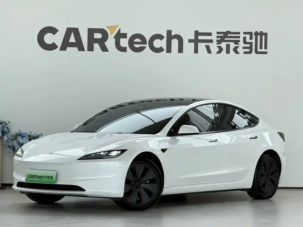 Tesla Model 3 — фото 1