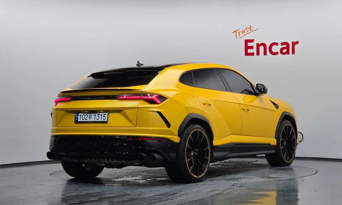 Lamborghini Urus 2022 из KR, фото 2